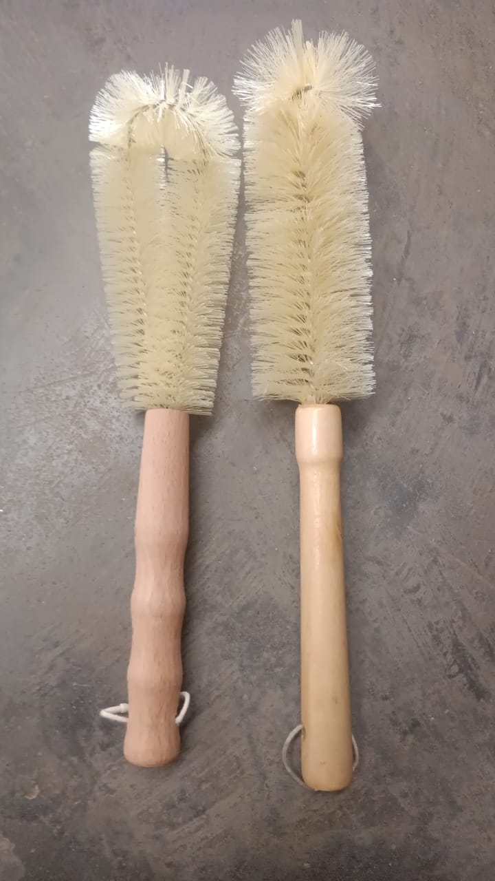 13 inch Bottle Brush, Bristle Brush with Wood Handle, Washing Brush with Wooden Handle, Kitchen Cleaning Tool, Brushes for Dish, Tumbler, Teapot, Cup, Pan 13 inch Bottle Brush, Bristle Brush with Wood Handle, Washing Brush with Wooden Handle, Kitchen Cleaning Tool, Brushes for Dish, Tumbler, Teapot, Cup, Pan